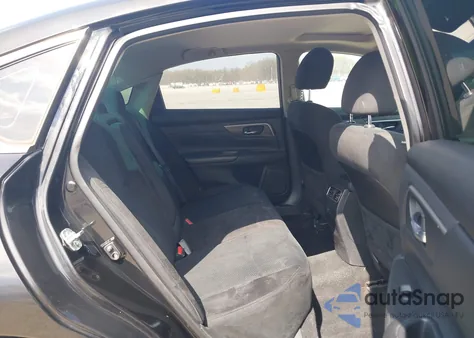 2015 Nissan Altima 2.5 Sv z USA, uszkodzony, nr VIN 1N4AL3AP2FC419652